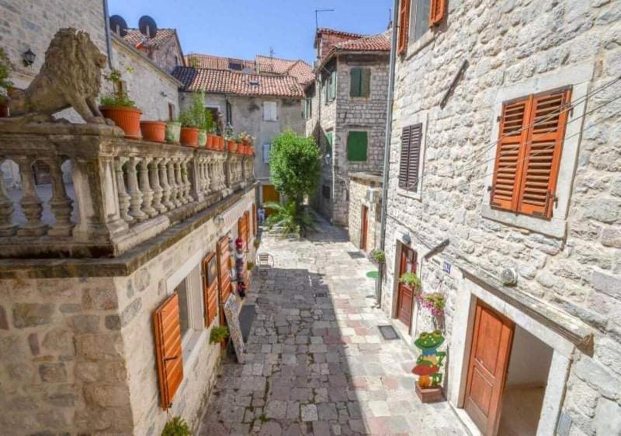 Sunstone Apartments Kotor Dış mekan fotoğraf